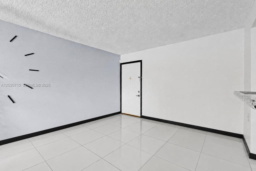 3+1 Condo — 15430 SW 82nd Ln APT 622