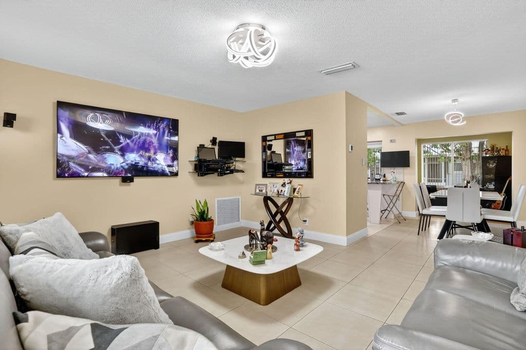 2-bedroom Single-Family Home — 6945 NW 14th Street