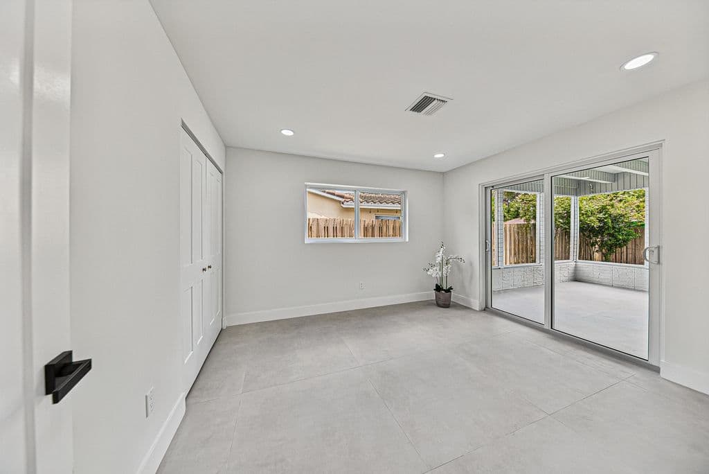 3-bedroom Single-Family Home — 350 NE 42ND Street