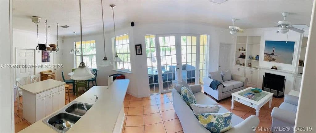 5+1 Müstakil ev — 16141 SW 96th Ter