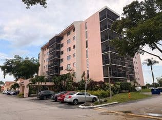 1+1 Condo — 20840 San Simeon Way APT 308, Miami, 33179