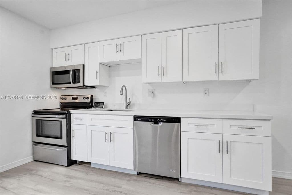 4-bedroom Property — 2018-2020 NE 19th St