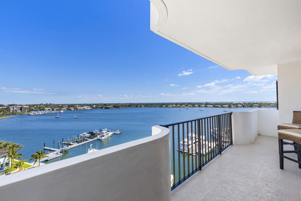 2+1 Condo — 1208 MARINE Way #901