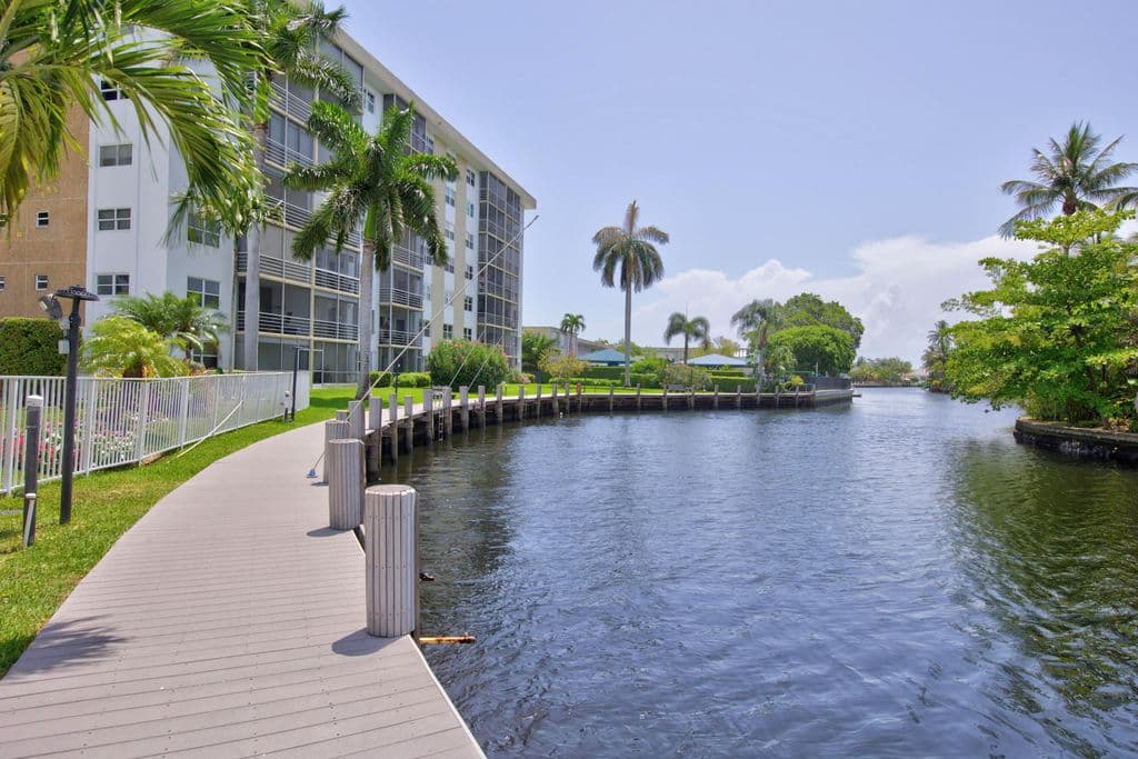 2-bedroom Property — 3010 NE 16th Avenue #502