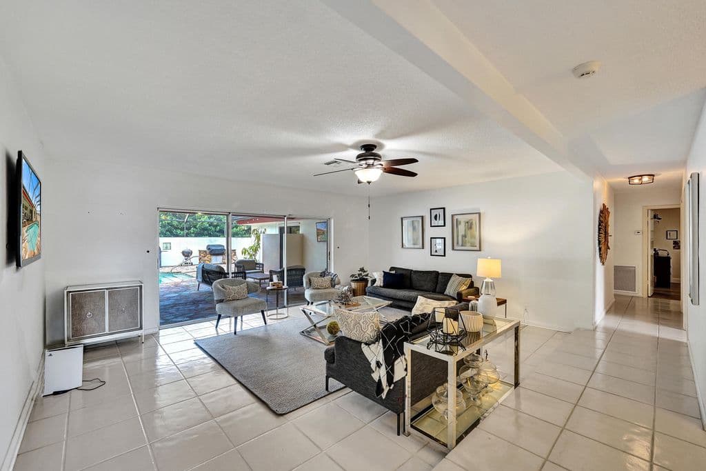 4-bedroom Single-Family Home — 7381 SW 6th Court