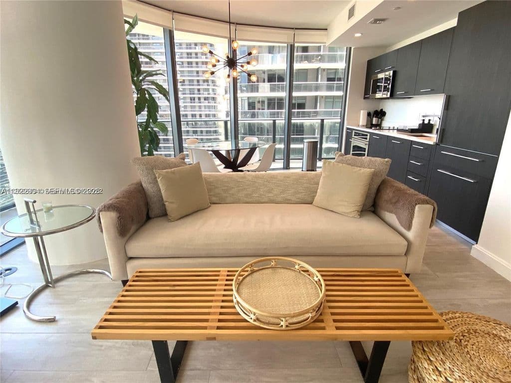 2+1 Condo — 55 SW 9th St Unit 3001