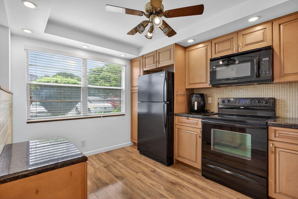 2-bedroom Condo — 2201 Lucaya Bend #A1