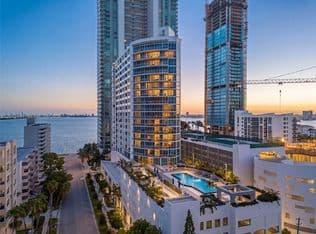 2+1 Condo — 480 NE 30th St APT 1807, Miami, 33137