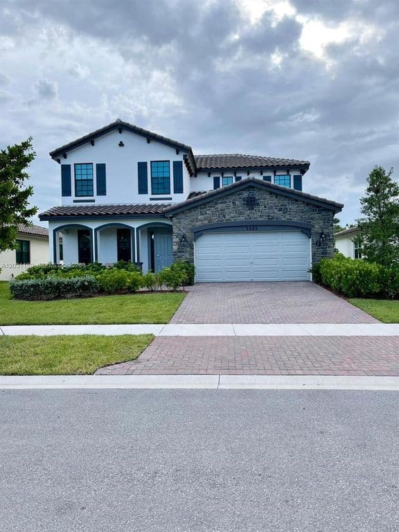 4-bedroom Single-Family Home — 3265 Dunning Dr