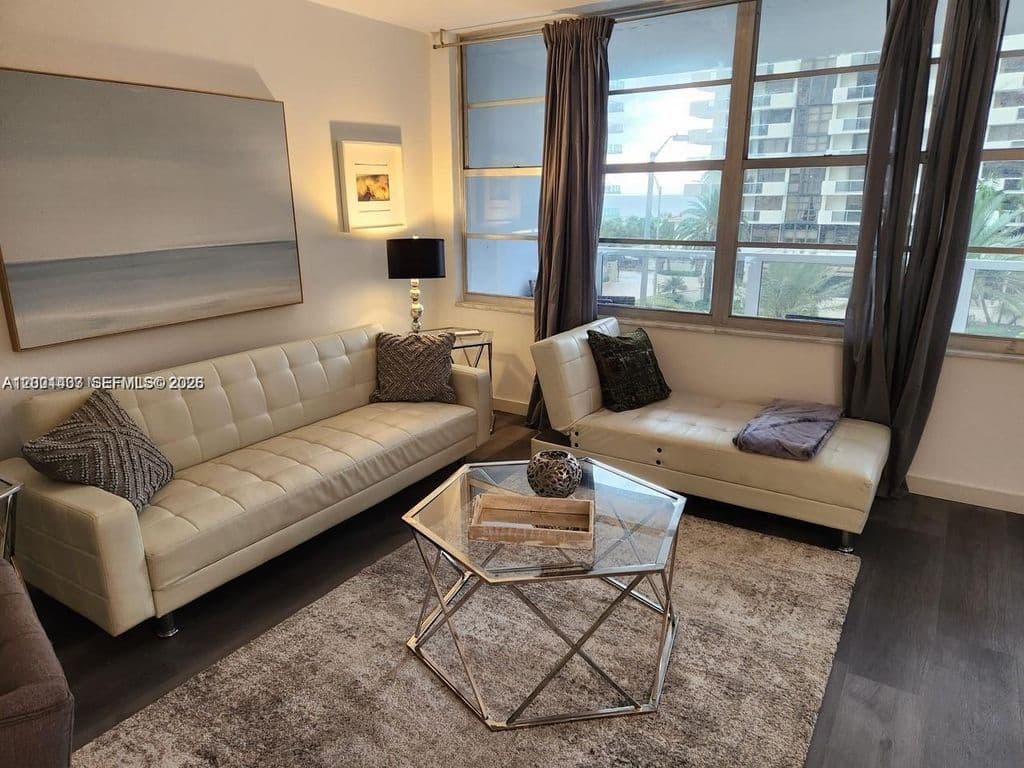 2-bedroom Condo — 5700 Collins Ave APT 4N