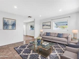 3-bedroom Single-Family Home — 7211 NW 76th St, Tamarac, 33321