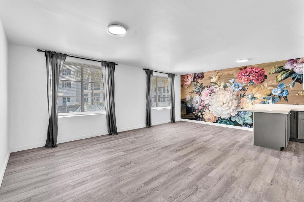 2-bedroom Condo — 1460 Ocean Drive #205