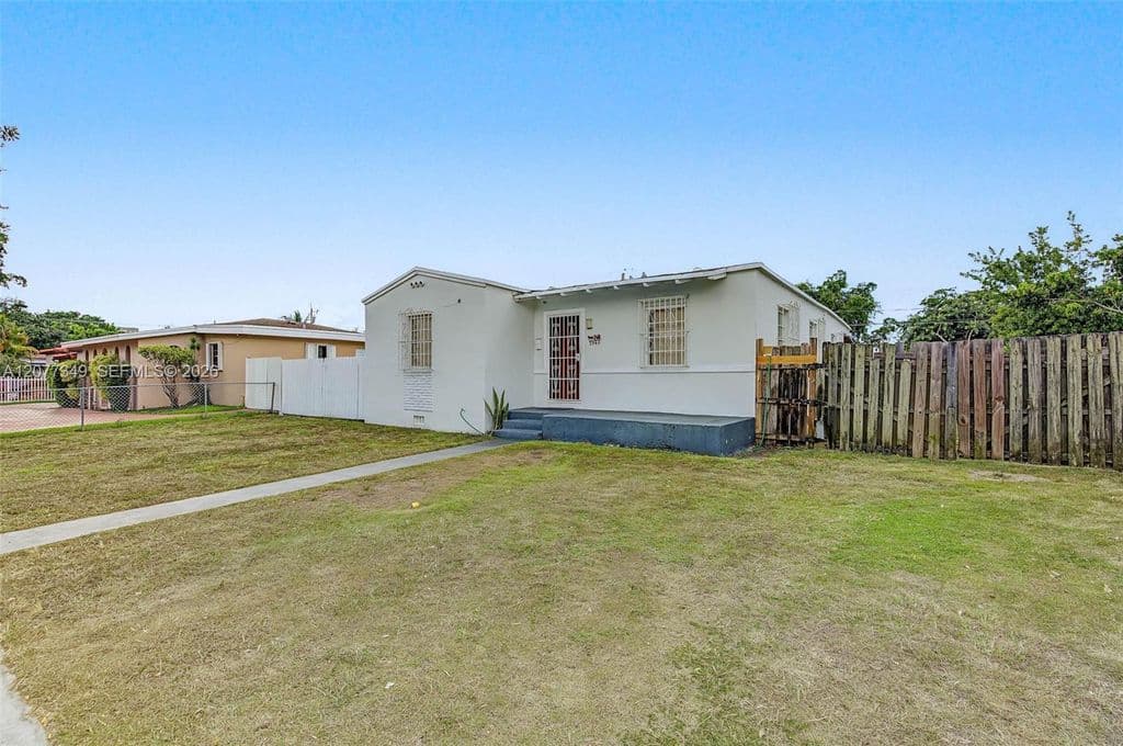2-bedroom Single-Family Home — 3940 NW 2nd St