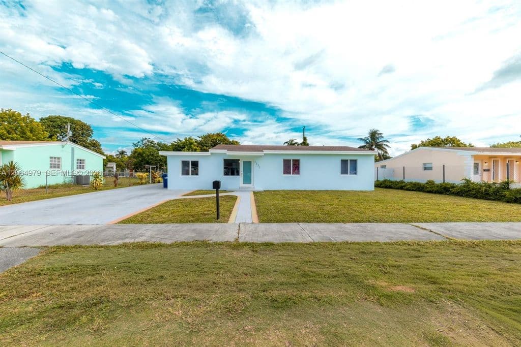 4-bedroom Single-Family Home — 3331 NW 177th Ter