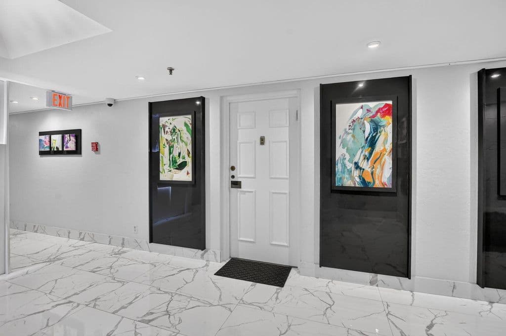 3+1 Condo — 7225 Promenade Drive #102