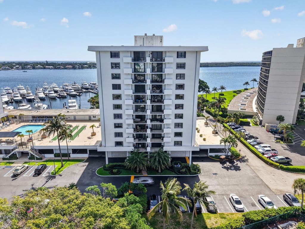 1-bedroom Condo — 1200 Marine Way #Bd2