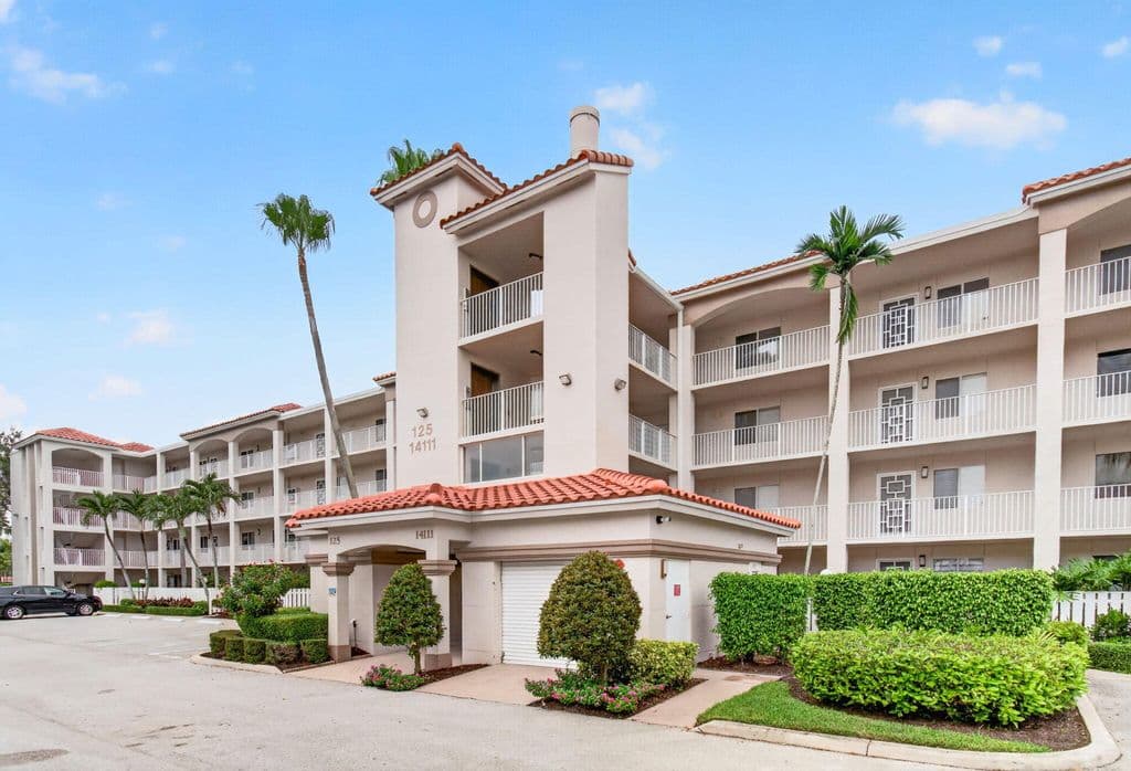 2-bedroom Condo — 14111 Royal Vista Drive #407