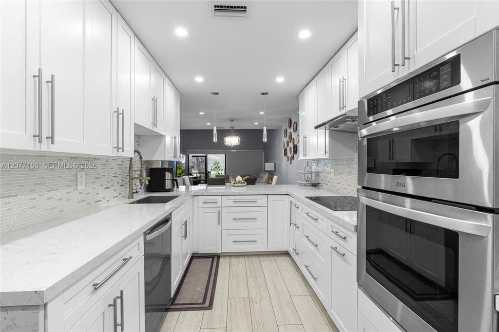 3+1 Mülk — 1064 NW 97th Ave #219