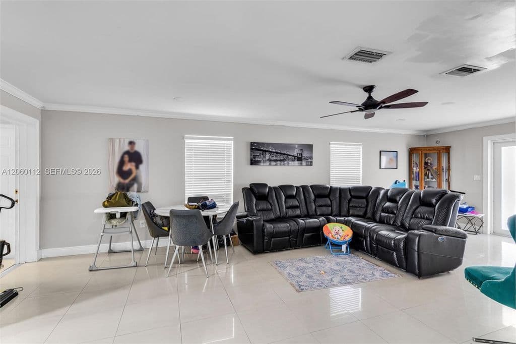 6-bedroom Single-Family Home — 11470 SW 57th Ter