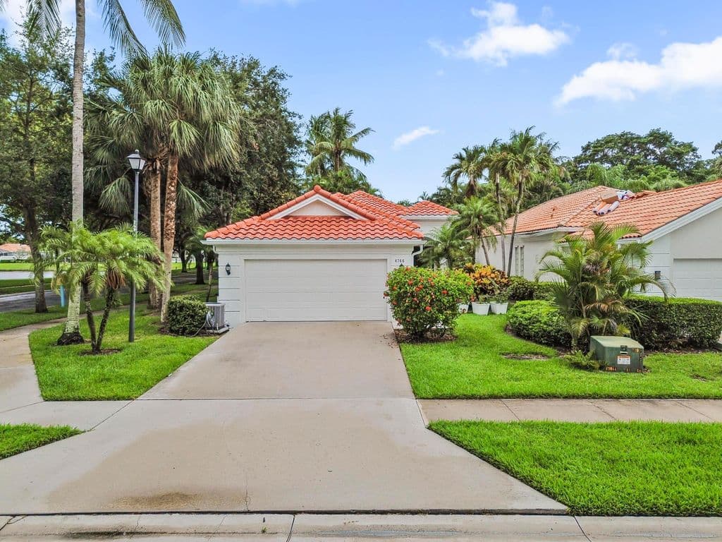 3+1 Müstakil ev — 4766 Valencia Drive