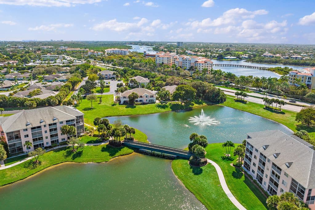 2-bedroom Condo — 353 S Us Hwy 1 #C7