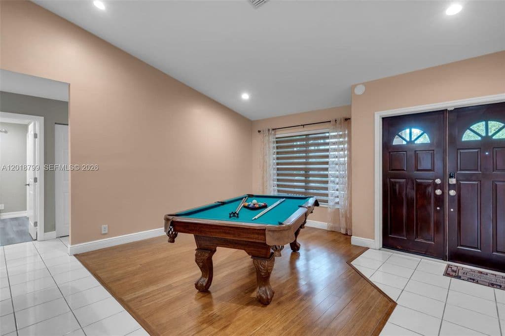 3+1 Müstakil ev — 7817 Sunflower Dr