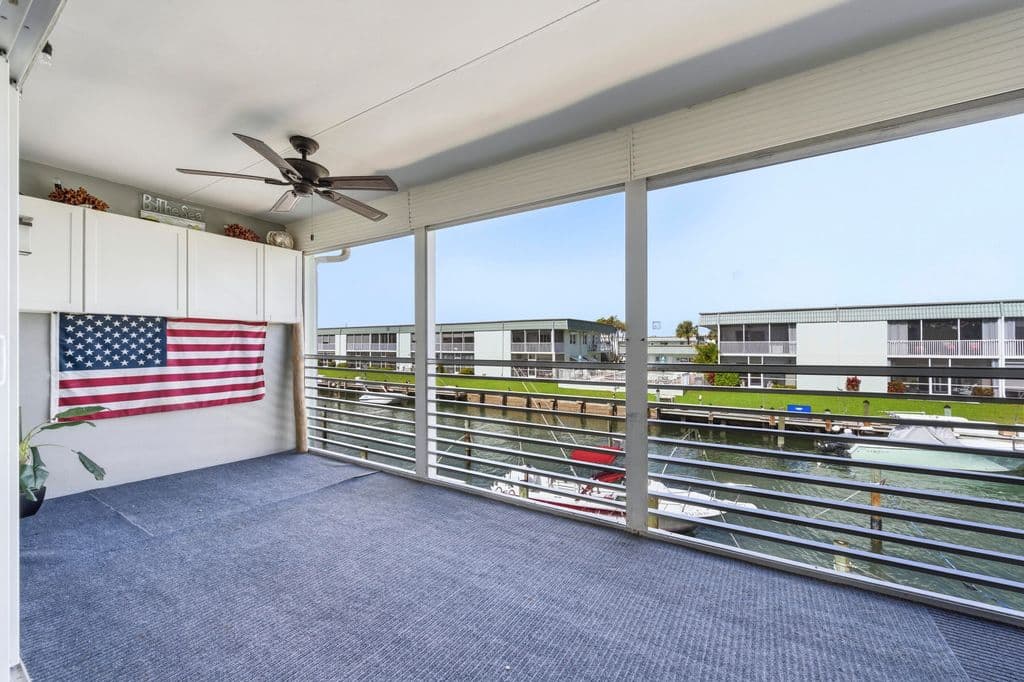 1-bedroom Condo — 117 Lehane Terrace #205