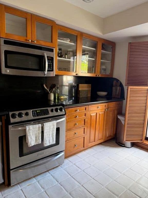 3+1 Condo — 1700 Presidential Way #103