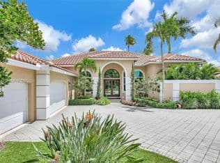 5+1 Müstakil ev — 2715 Edgewater Ct, Fort Lauderdale, 33332