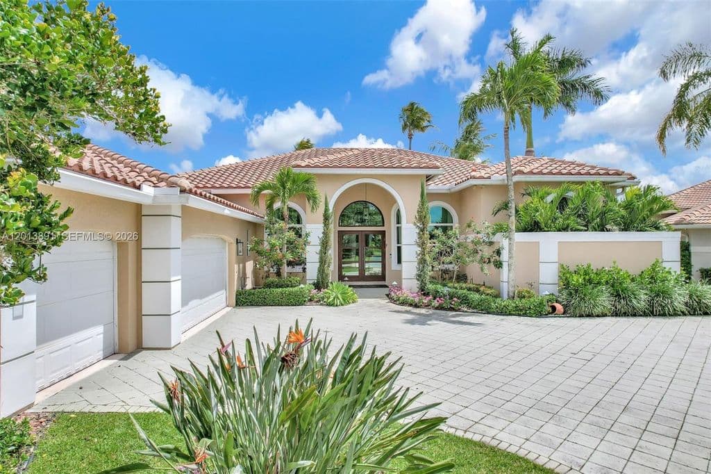 5+1 Müstakil ev — 2715 Edgewater Ct