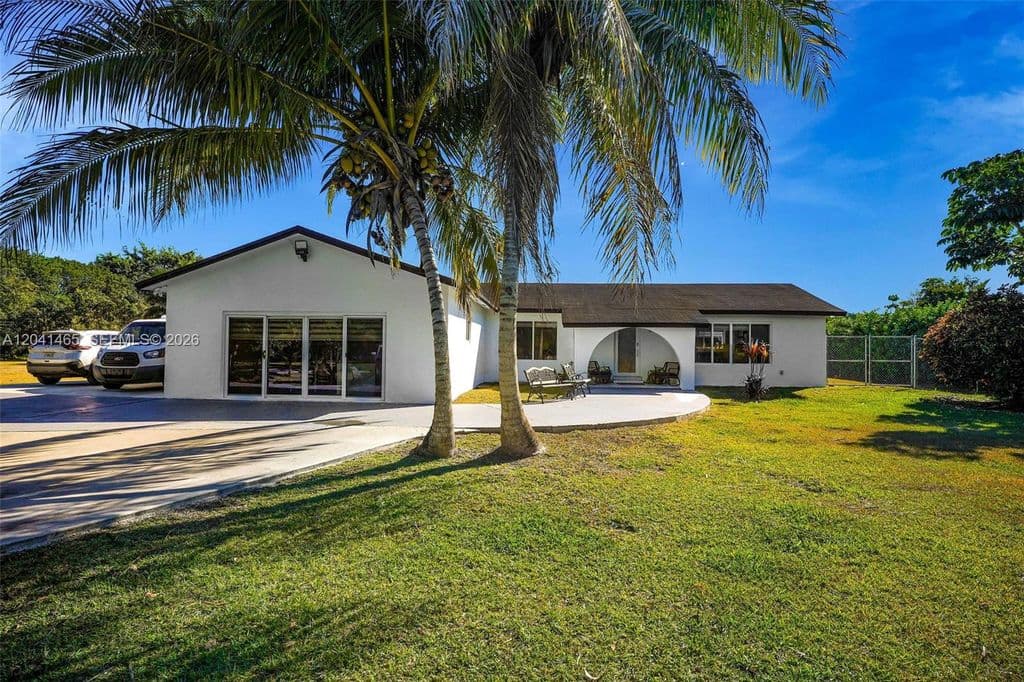 3+1 Müstakil ev — 13201 SW 197th Ave