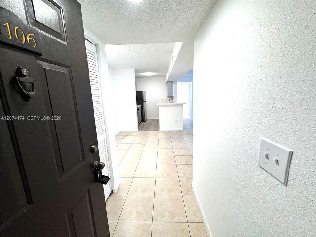 2-bedroom Condo — 4045 W McNab Rd #106G