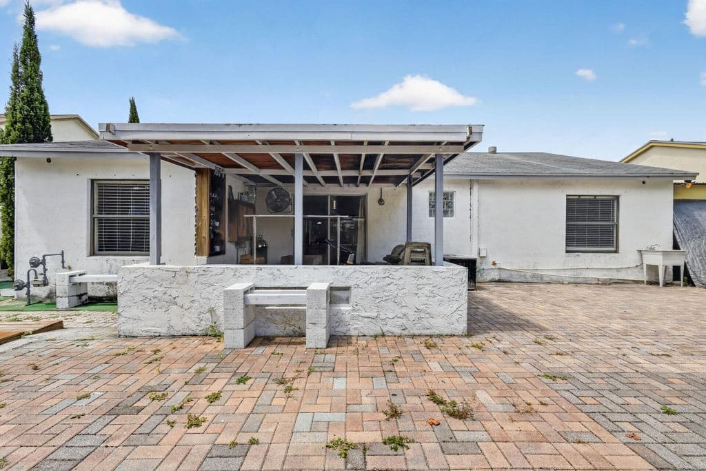 4+1 Müstakil ev — 5639 Ithaca Circle E
