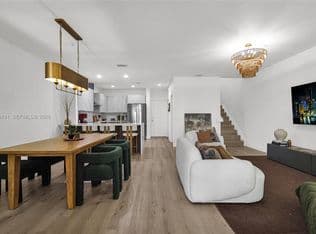 3+1 Townhouse — 4818 Acadian Trl, Coconut Creek, 33073