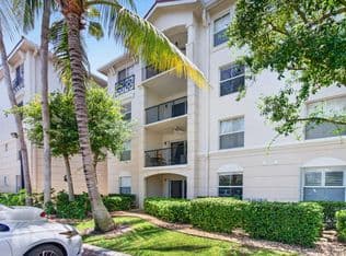 2+1 Condo — 3110 Tuscany Way, Boynton Beach, 33435