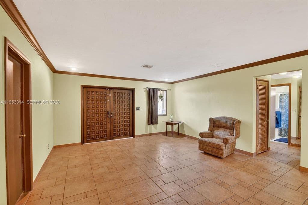 4+1 Müstakil ev — 1712 High Ridge Rd