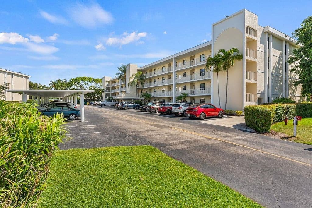 2+1 Condo — 300 N Highway A1a #203c