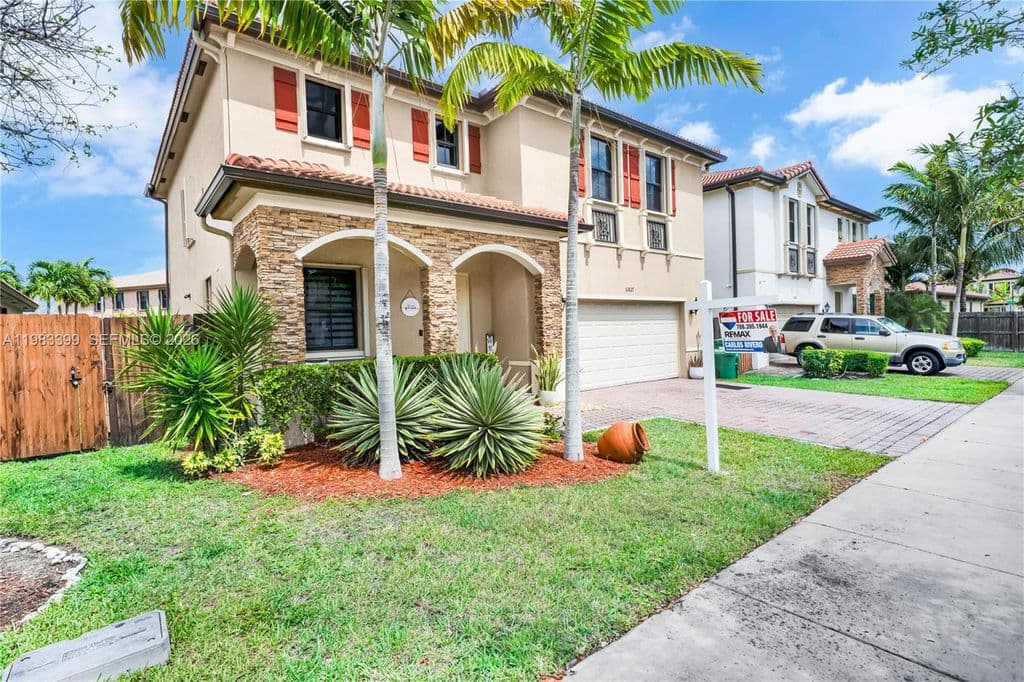 4-bedroom Single-Family Home — 11827 SW 242nd Ter
