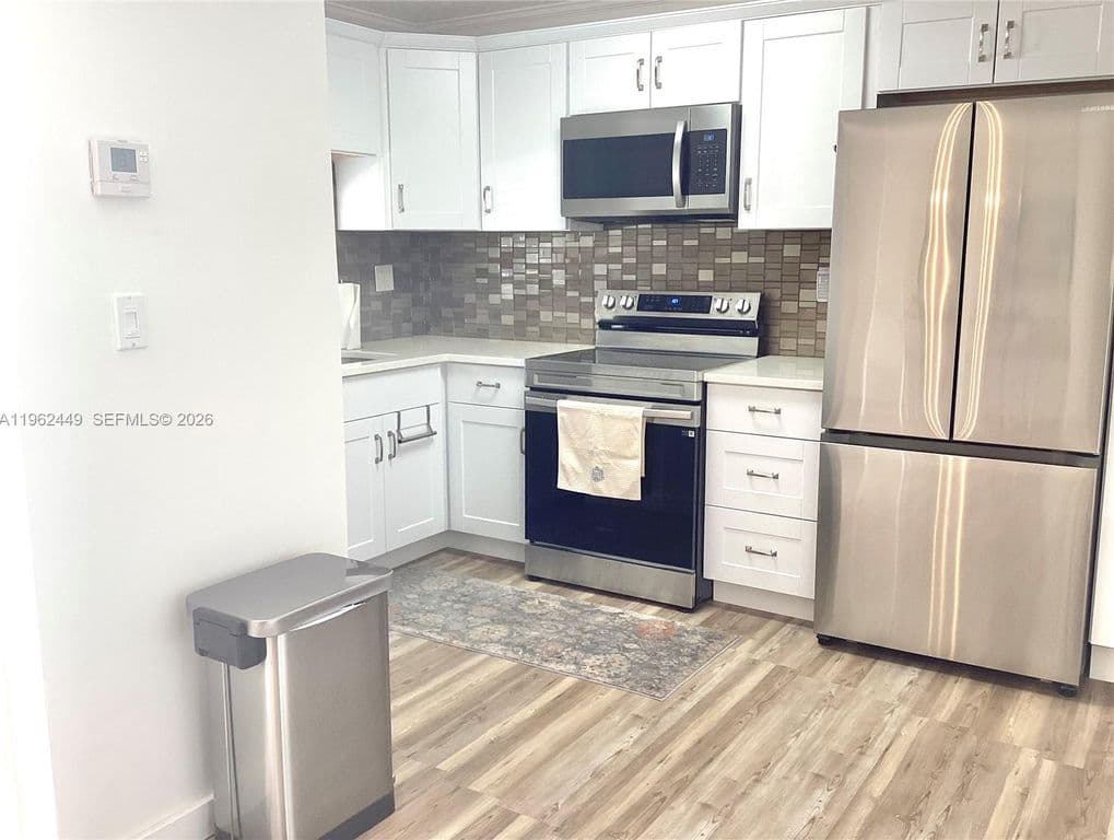 1-bedroom Condo — 9423 S Hollybrook Lake Dr APT 106