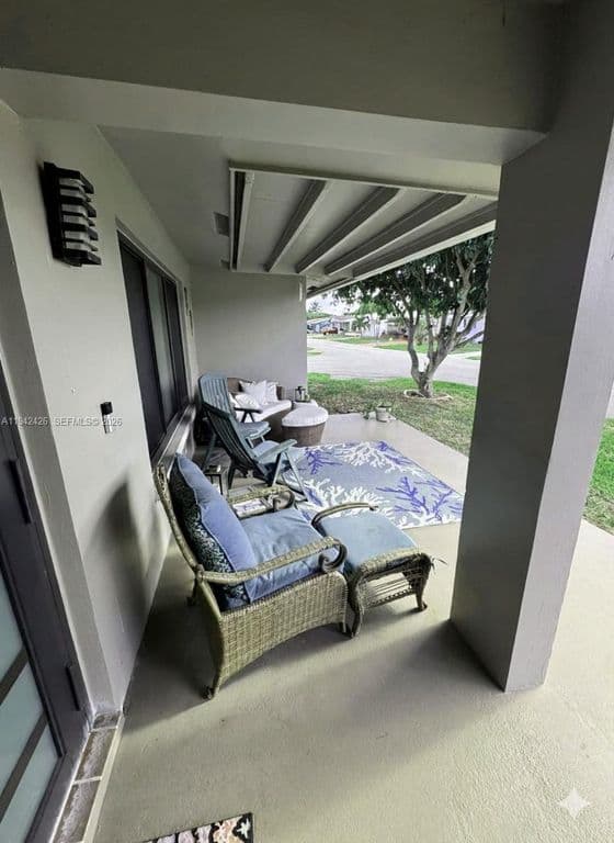 2+1 Müstakil ev — 4701 NW 44th St