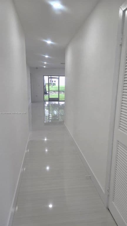 2+1 Mülk — 3050 NW 106th Ave APT 7