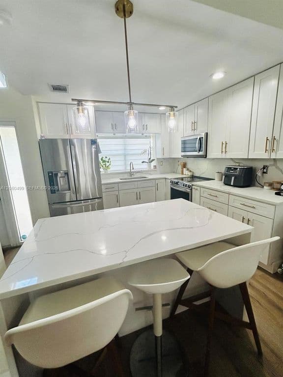 3+1 Müstakil ev — 7342 NW 38th Pl