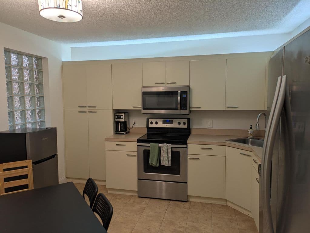 2-bedroom Condo — 4101 Coral Tree Circle #117