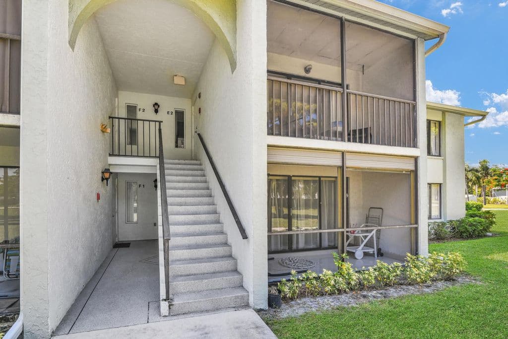 2-bedroom Condo — 3744 Savoy Lane #E2