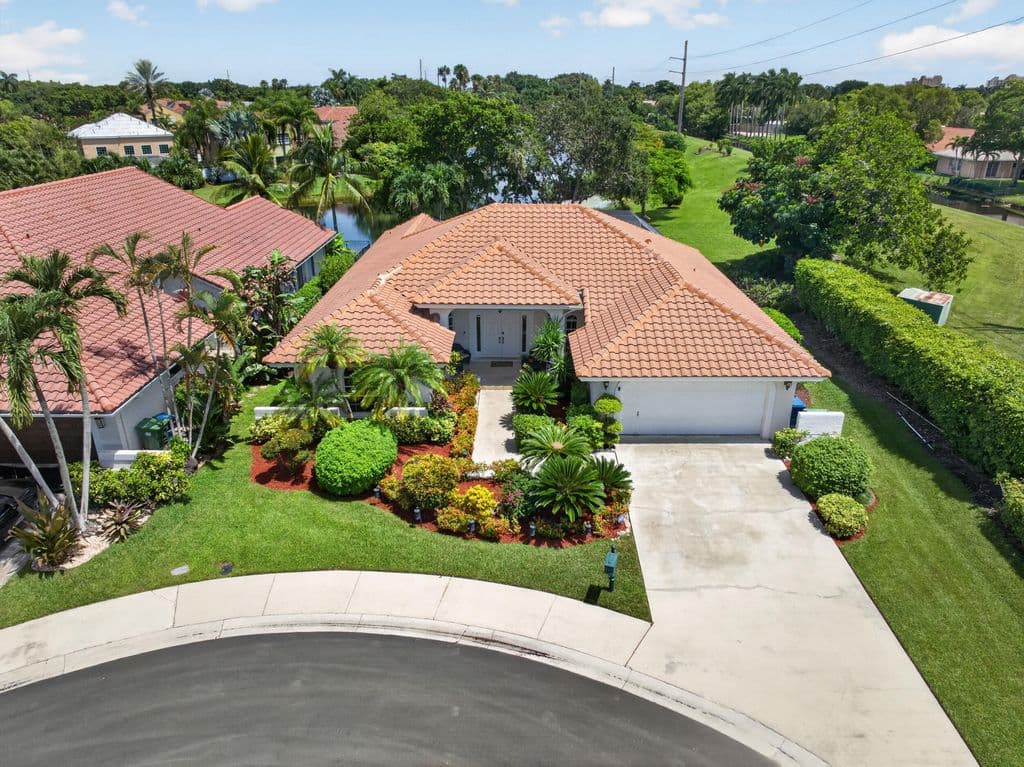 3-bedroom Single-Family Home — 709 Crystal Court