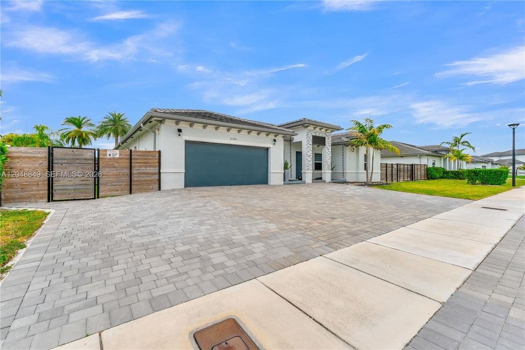 4+1 Müstakil ev — 21100 SW 127th Pl