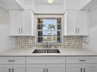 2+1 Condo — 1 Golfs Edge #F, West Palm Beach, 33417