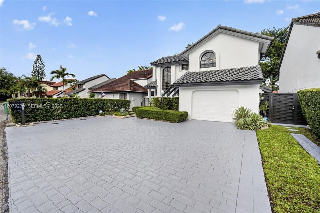 4+1 Müstakil ev — 6328 SW 127th Pl