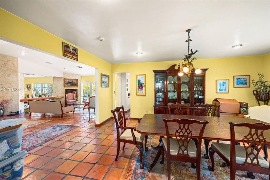 4-bedroom Single-Family Home — 21141 NE 21st Ct