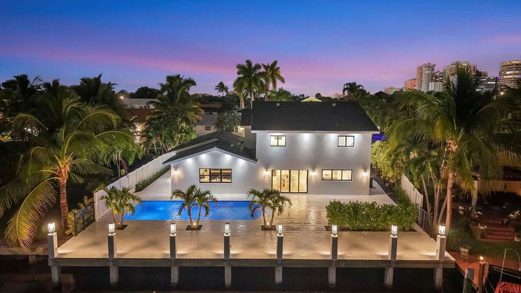 4-bedroom Single-Family Home — 3316 NE 37th Street
